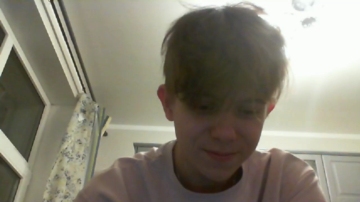 Luxallenn  15-09-2021 video kissing